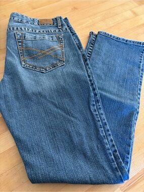 Aeropostale Women's Medium Blue Straight Leg Jeans